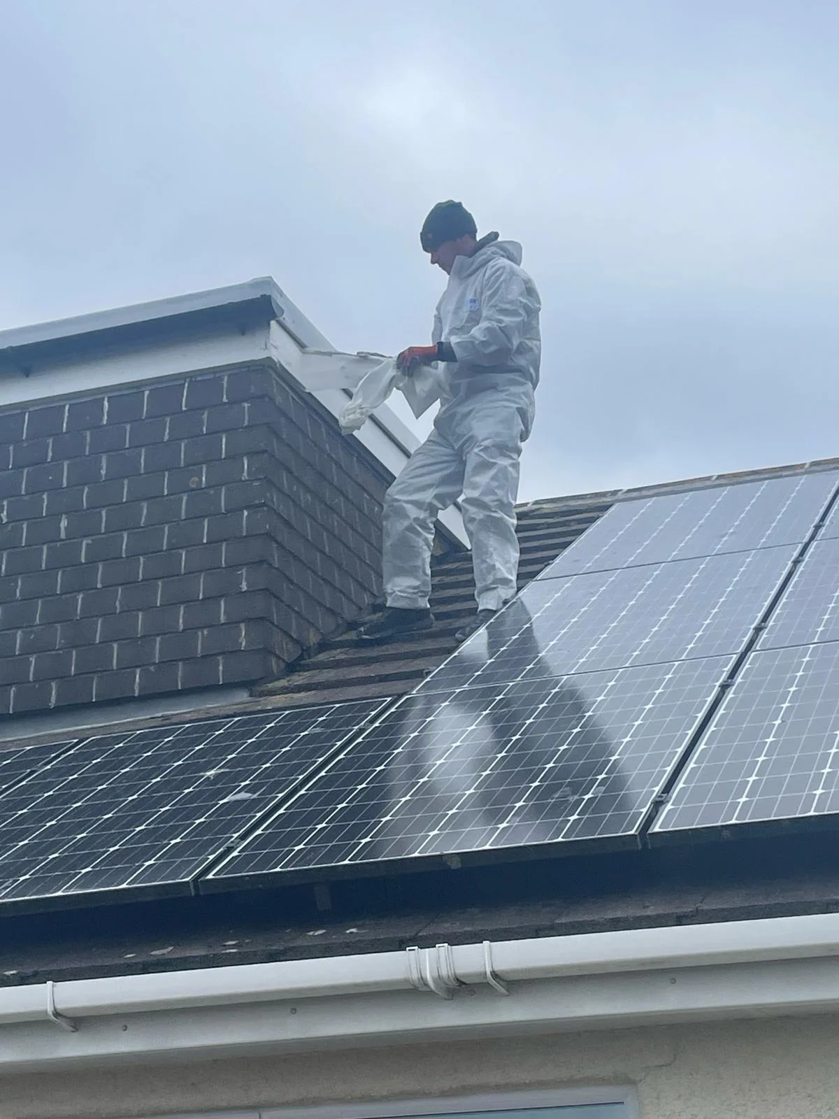 Mr Roofer UK Lava 20 roofing system installation