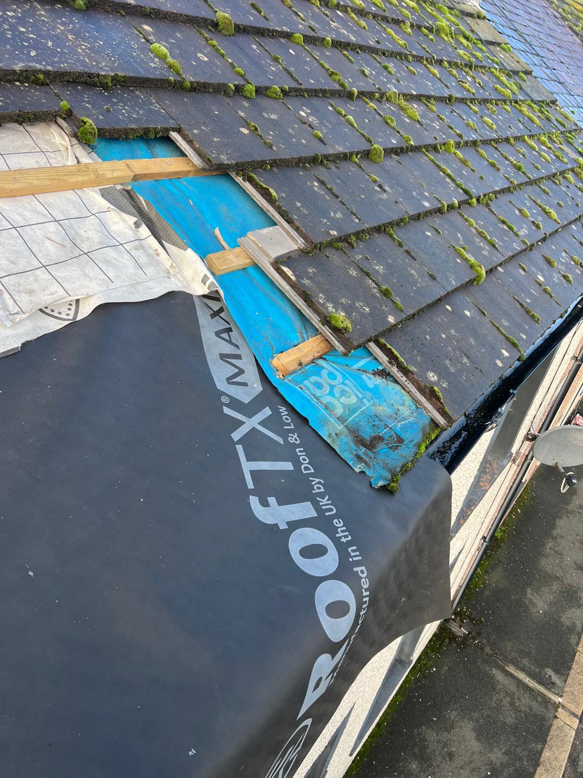 Mr Roofer UK vapour barrier installation on roof